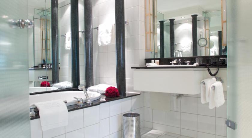 Image of Premium Suite 15