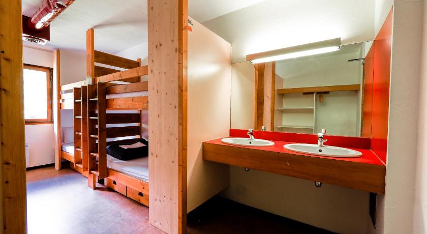 Auberge de Jeunesse HI Chamonix photo