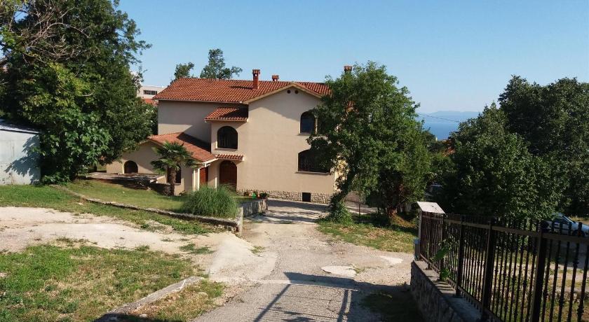 Apartments with a parking space Kastav, Opatija - 16995 photo
