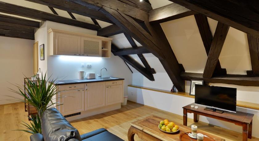 Image of Superior Studio 5