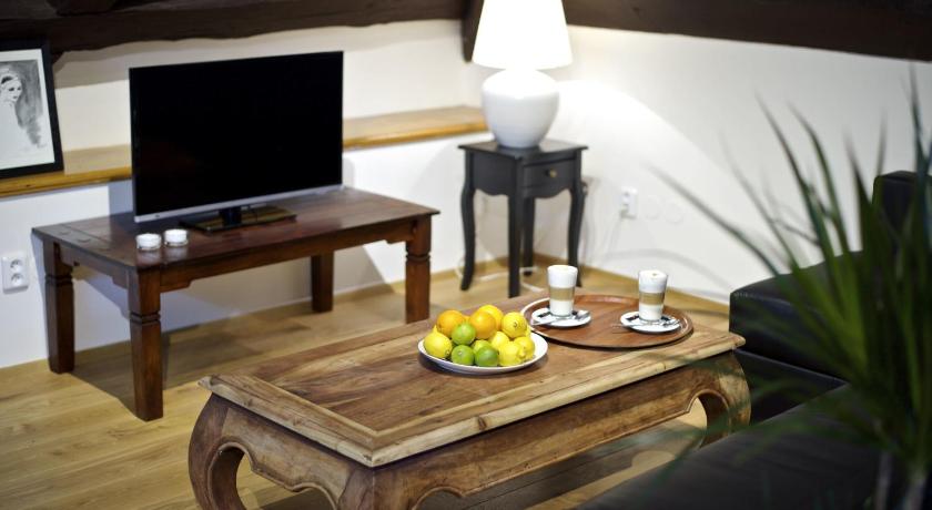 Image of Superior Studio 13