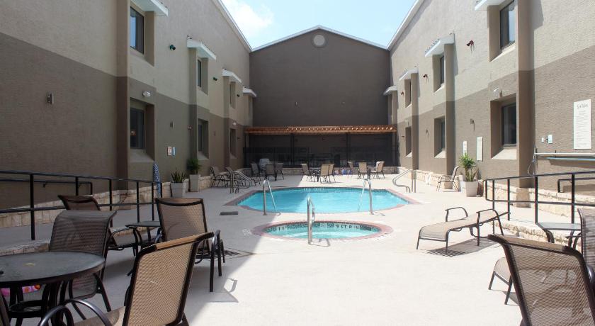 Country Inn & Suites by Radisson, Lackland AFB (San Antonio), TX photo