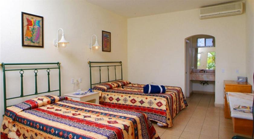 Hotel Mar de Cortez in Cabo San Lucas - Room Deals, Photos