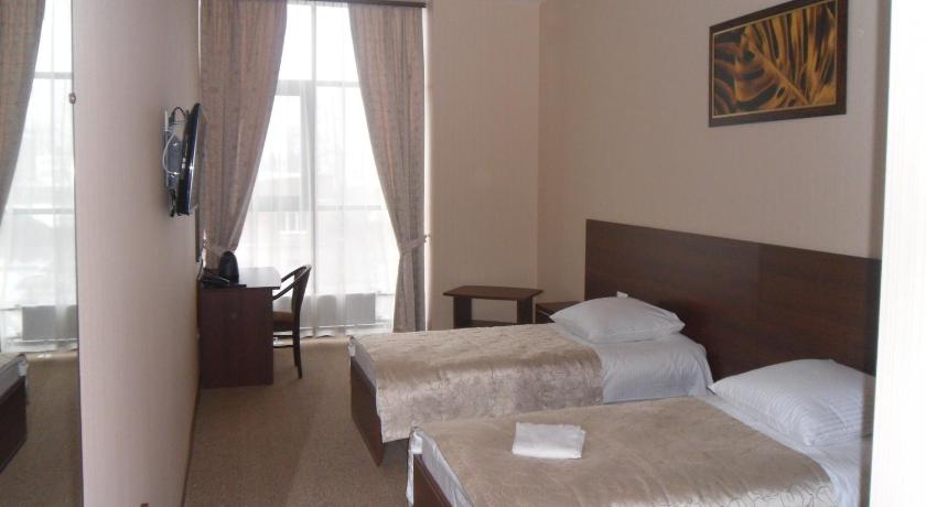 Royal Hotel photo