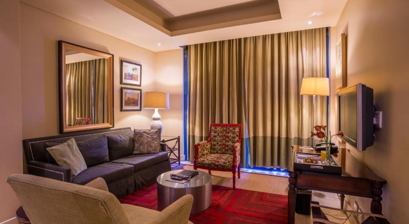 Image of Executive Suite Twin 4