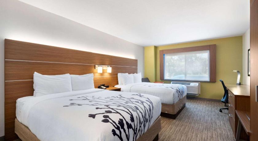 Sleep Inn & Suites Tempe ASU Campus photo