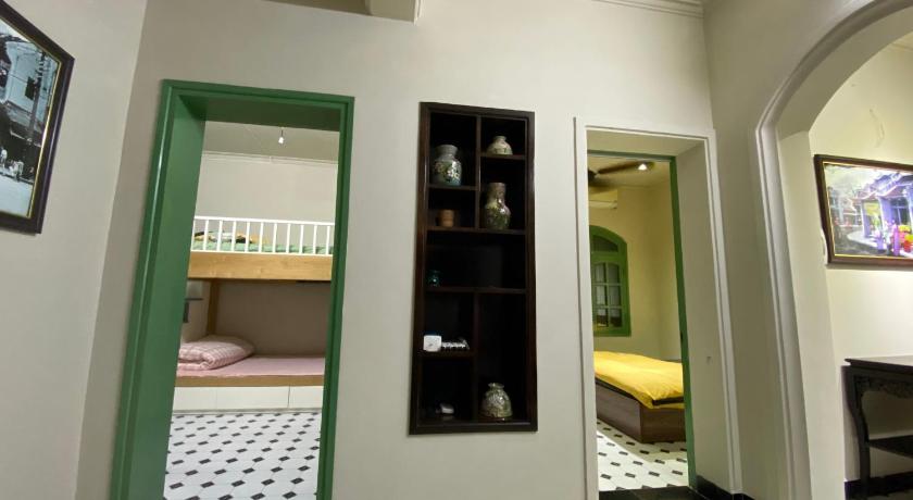 Wide Balcony Apartment 2BRs 3Bed 3' to HoanKiem Lake & Opera House photo