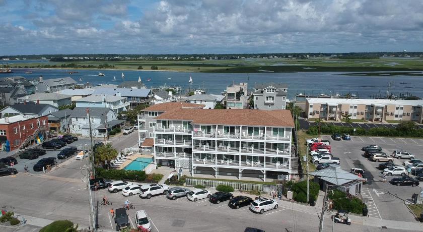 Sandpeddler Inn and Suites — Hotel in Wrightsville Beach (NC)