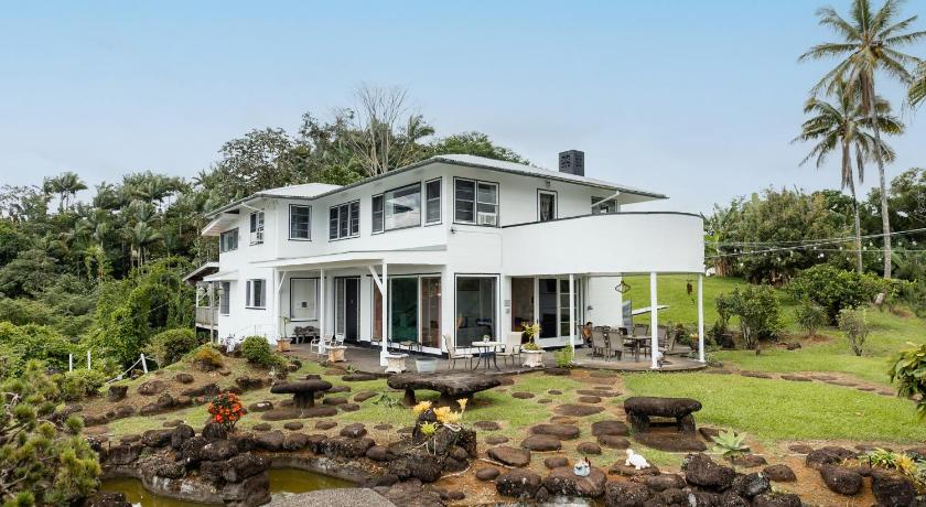 Hilltop Legacy Vacation Rental photo