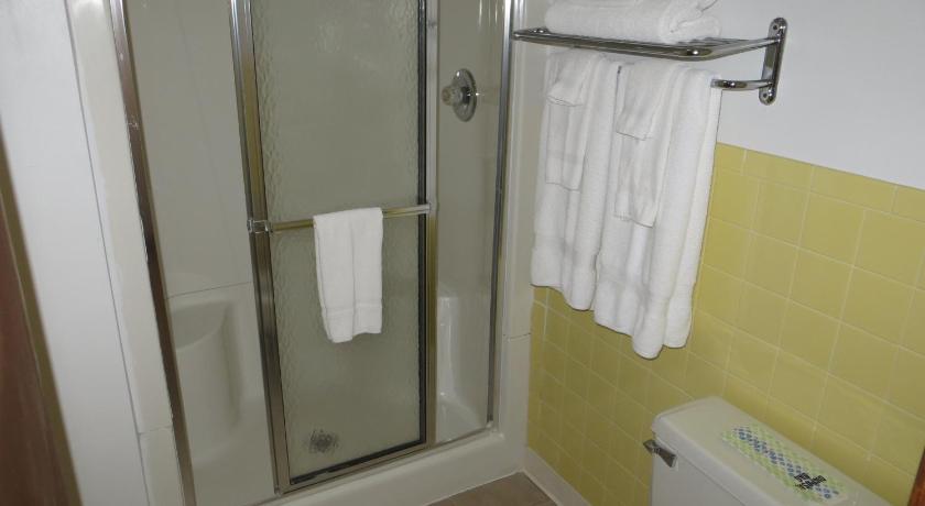 Green Valley Motor Lodge photo