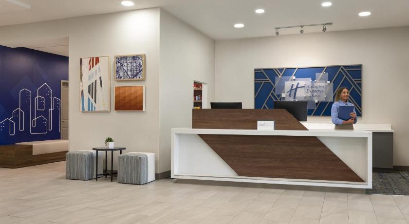Holiday Inn Express Hotel & Suites Fort Pierce West photo