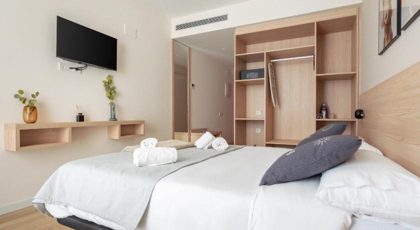 limehome Barcelona Carrer de Besalu 82 photo