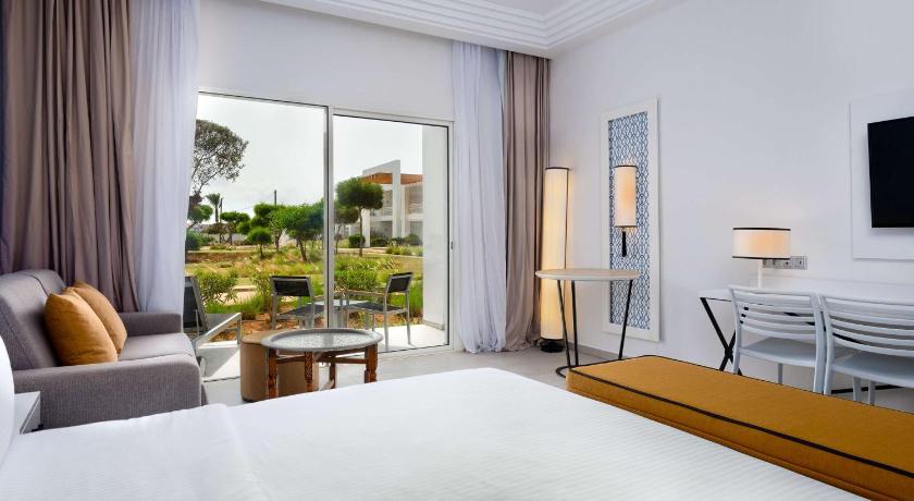 Superior Room - Garden View & Balcony 이미지 1