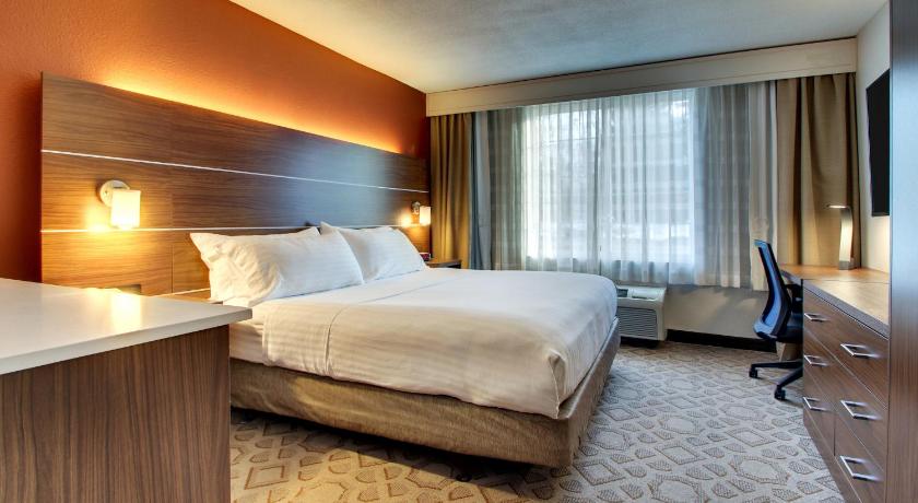 Holiday Inn Express Poughkeepsie photo