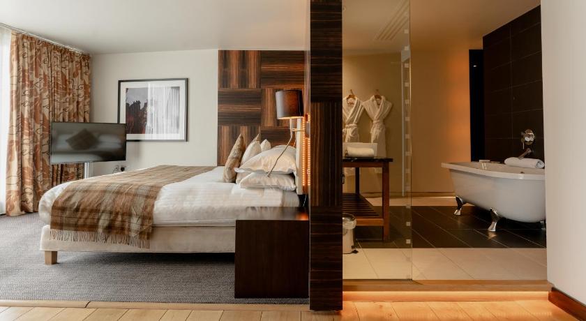 Image of Suite 4