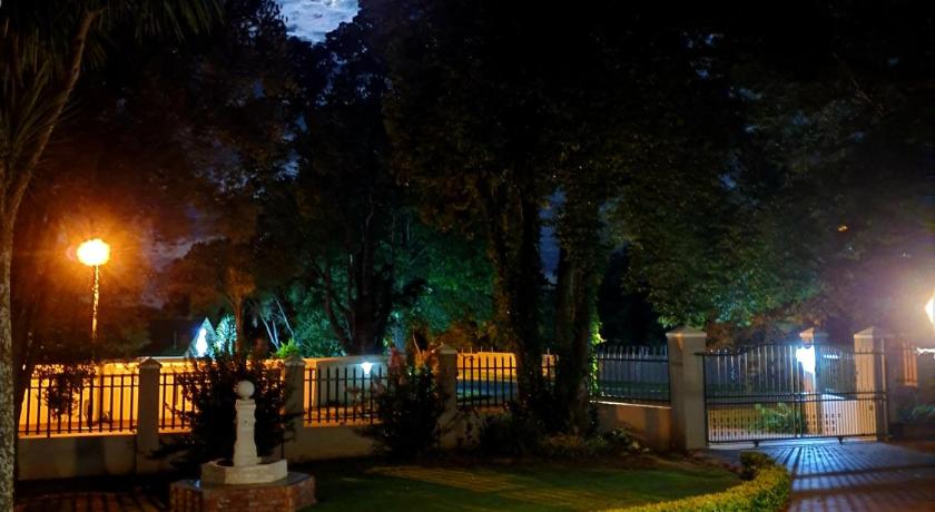 Bellevue Manor Guest House photo