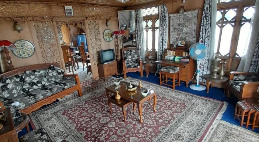 Palace Heights HouseBoats - image 6