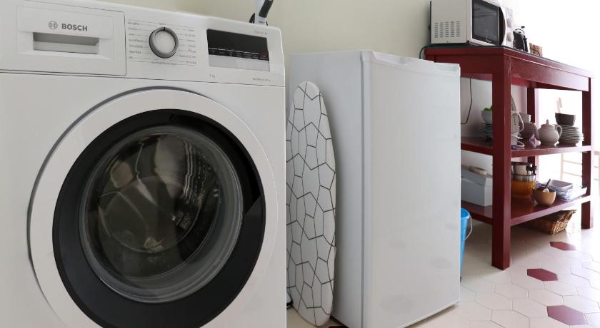 ローマ Best Authentic Apartment Monti 5 mins from Colosseum 3つ星 シングルルーム ロビー