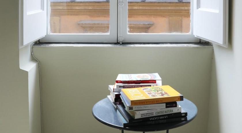 ローマ Best Authentic Apartment Monti 5 mins from Colosseum 3つ星 シングルルーム 客室