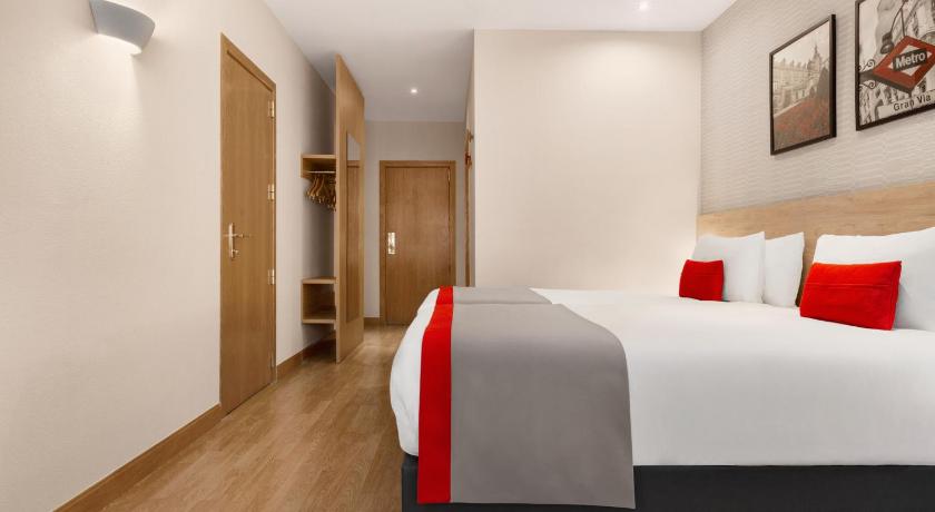 Ramada by Wyndham Madrid Tres Cantos photo