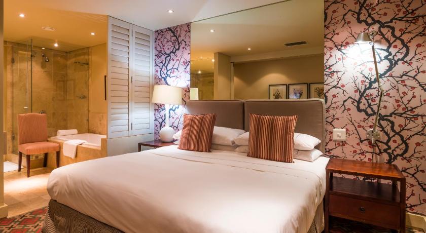 Image of Executive Suite Twin 3