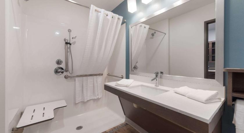 WoodSpring Suites Philadelphia Northeast photo