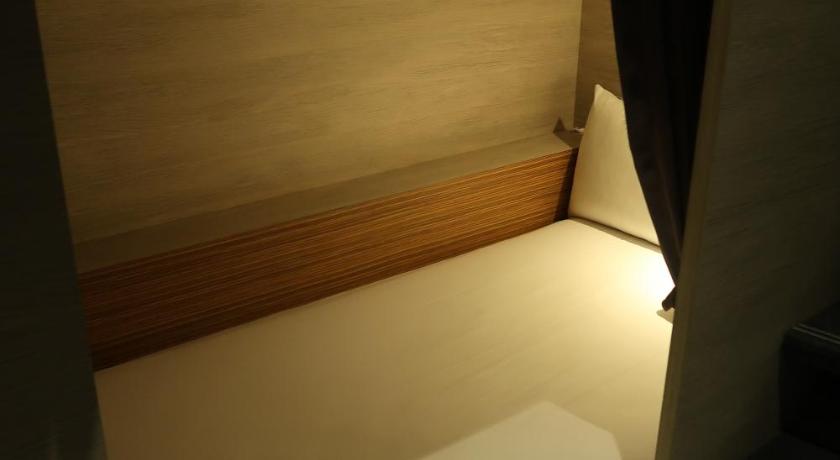 Amici Hotel Six Star Hostel photo