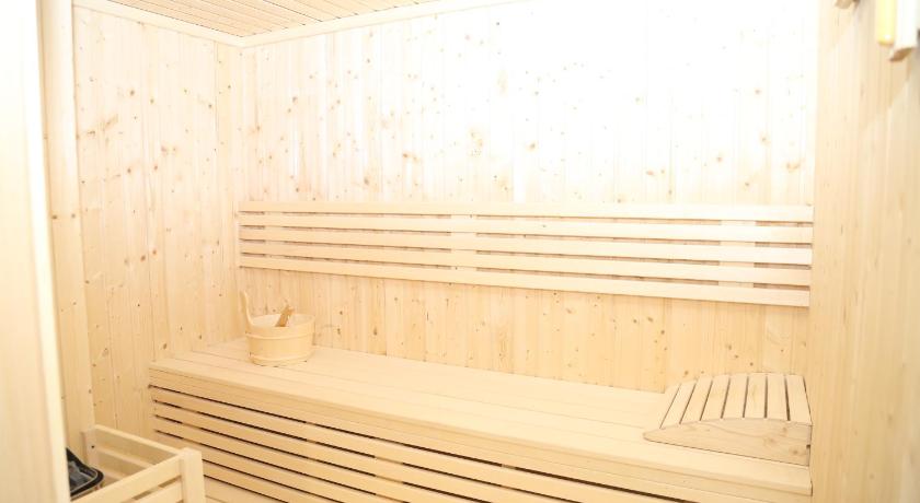 Tulip Al Barsha Hotel Apartment - image 11