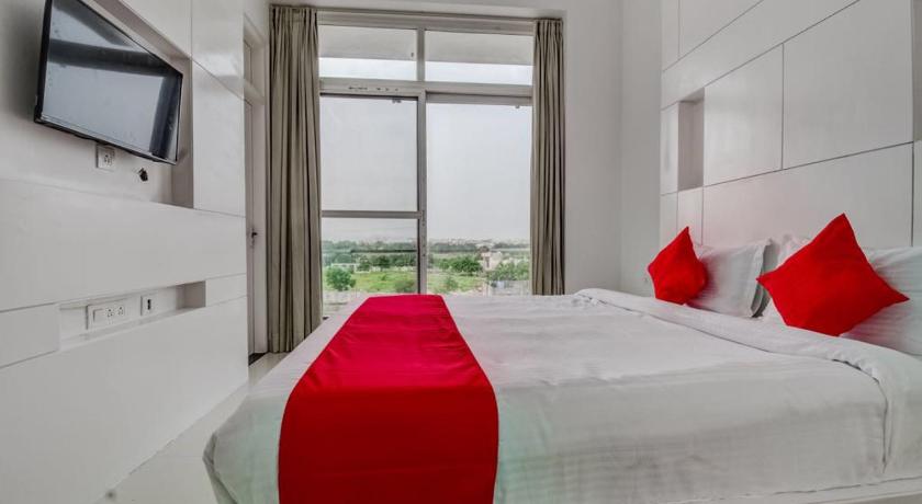 Grande Azure — Hotel in Jaipur