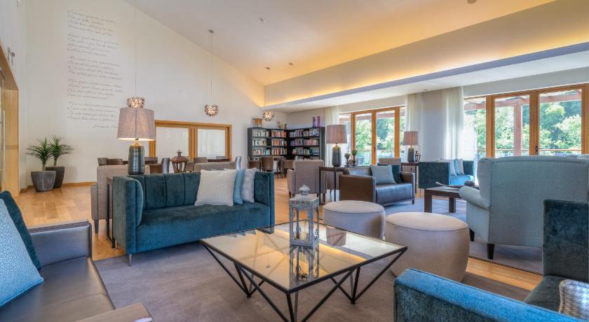 Oliveira de Azeméis Hotel Rural Vale Do Rio 4-Star Hotel suite