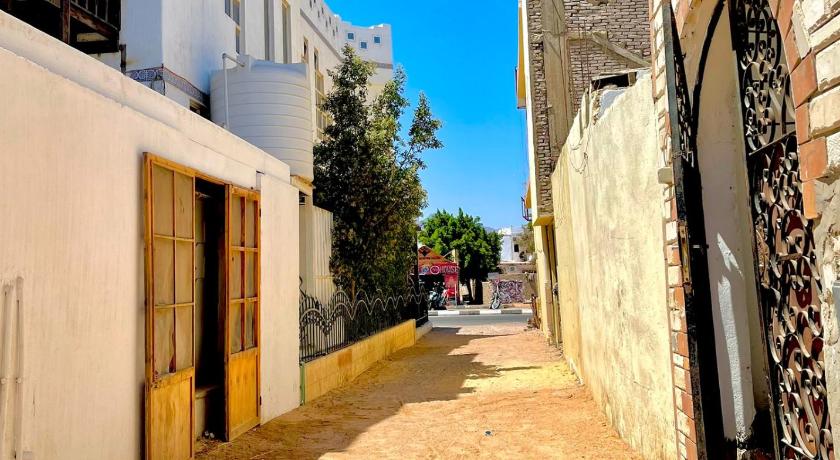 هوستيل الدايرة photo