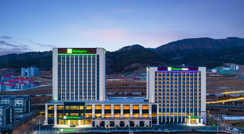 Holiday Inn Express Chengde Park View photo