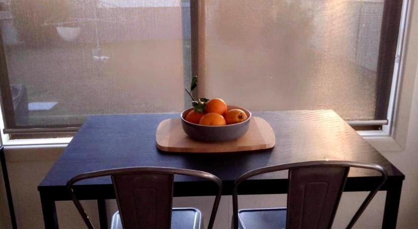 The Husky House 1 bedroom or 2 bedroom or The Husky Studio Suite stayinjervisbay com photo