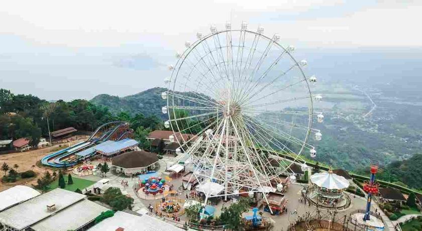 Serin Tagaytay Staycation - image 17