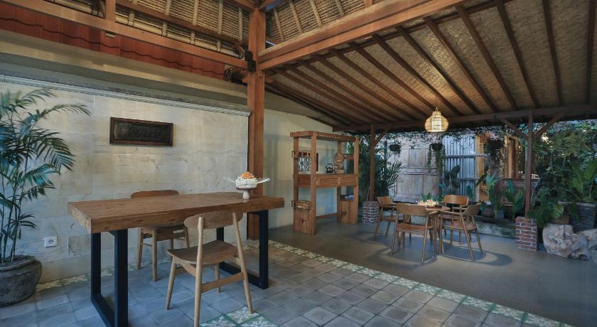 Maha Shanti Ubud Villa photo