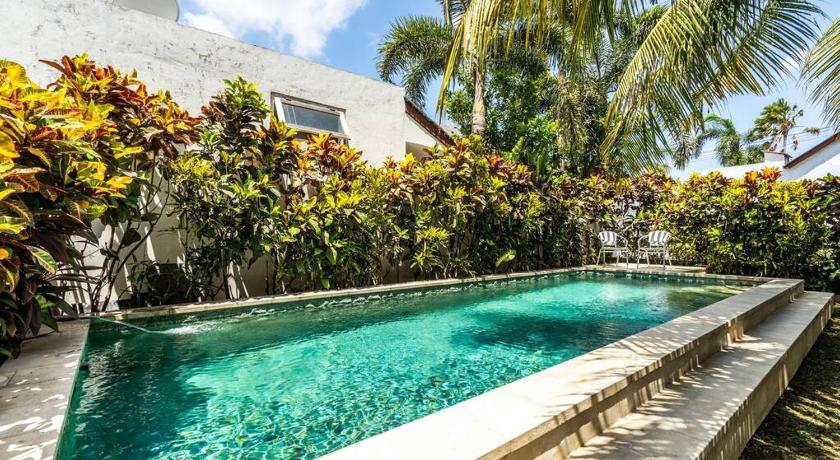 Damai Apartments 3BR — Hotel in Bali