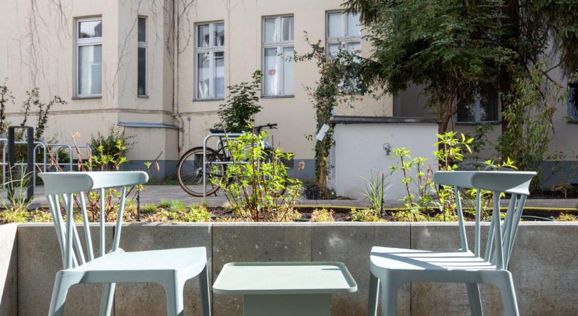 limehome Berlin Luise Henriette Str - Digital Access photo