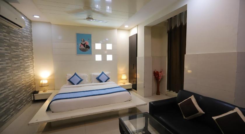 Hotel Vivah Residency Couple Friendly Pashim Vihar — Hotel in New Delhi and NCR