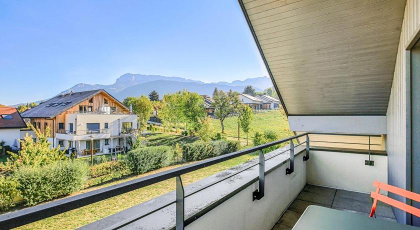 Beautiful 3-rooms flat Terrace - Sun - Calm photo