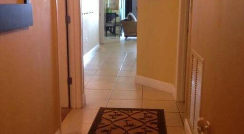 Image of Three-Bedroom Apartment 11