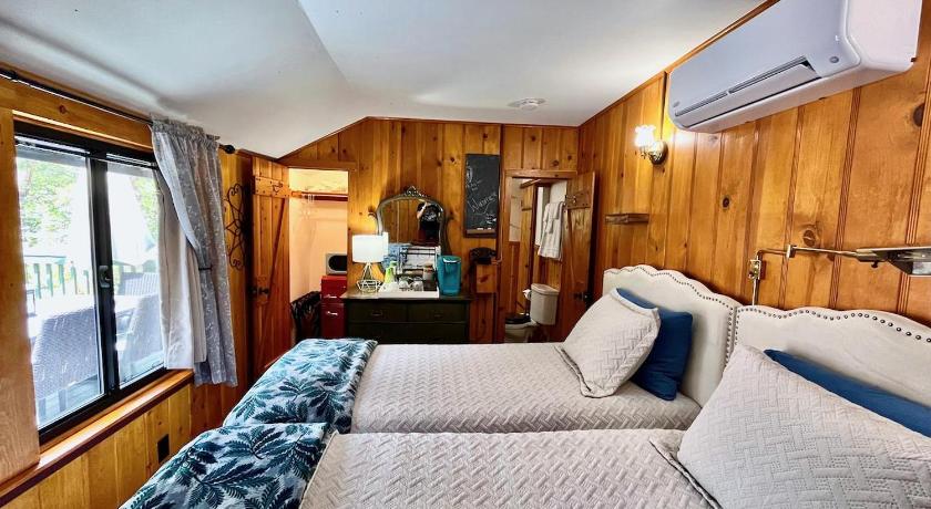 Peaceful Cabin photo