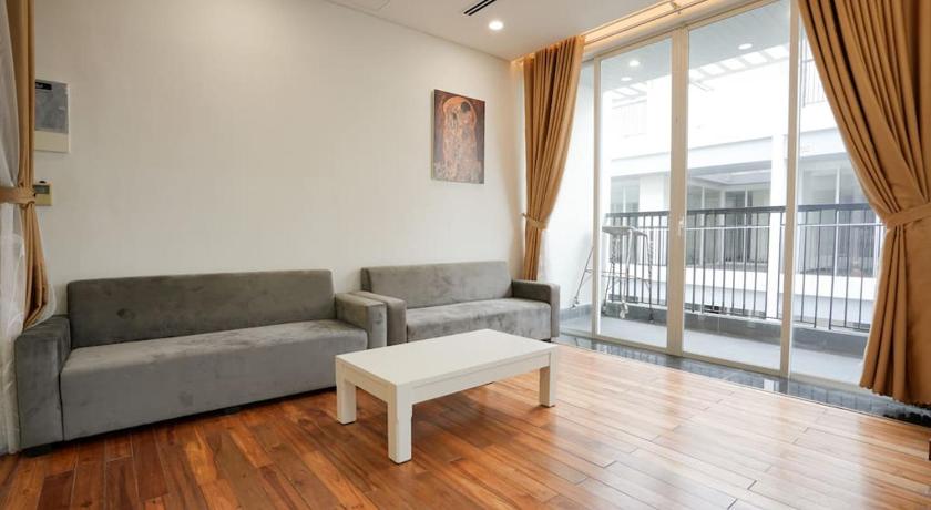 DA NANG PENHOUSE 4BEDROOM 300SQM IN CITY CENTER photo