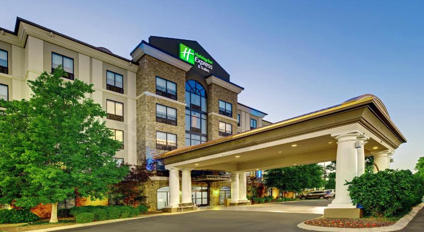 Holiday Inn Express Nashville-Opryland photo