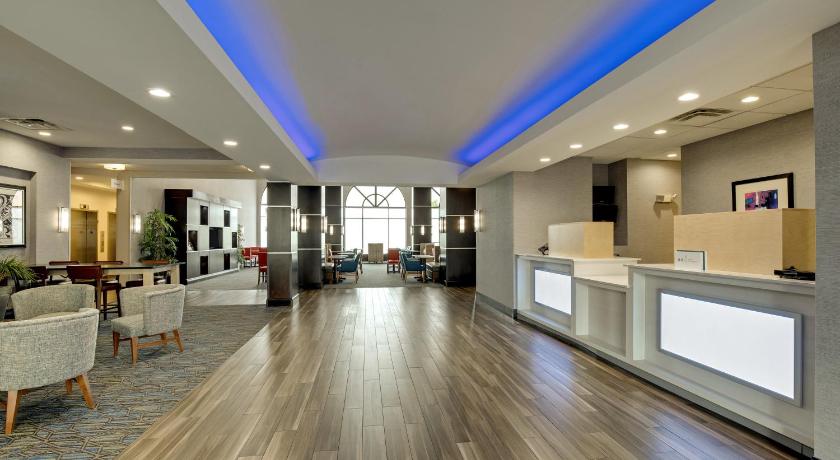 Holiday Inn Express Nashville-Opryland photo