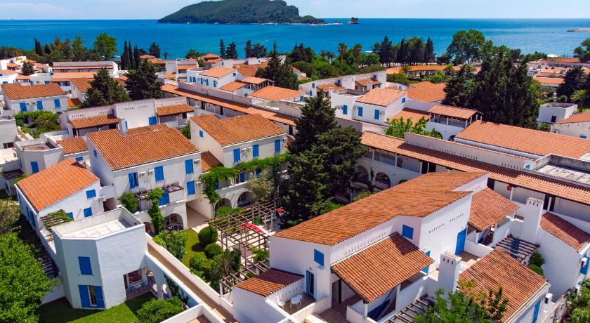 Hotel Slovenska Plaza Lux — Hotel in Budva