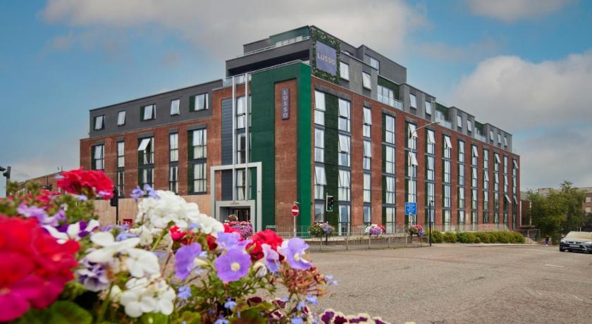 LUSSO Macclesfield Serviced Apartments — Hotel in Macclesfield