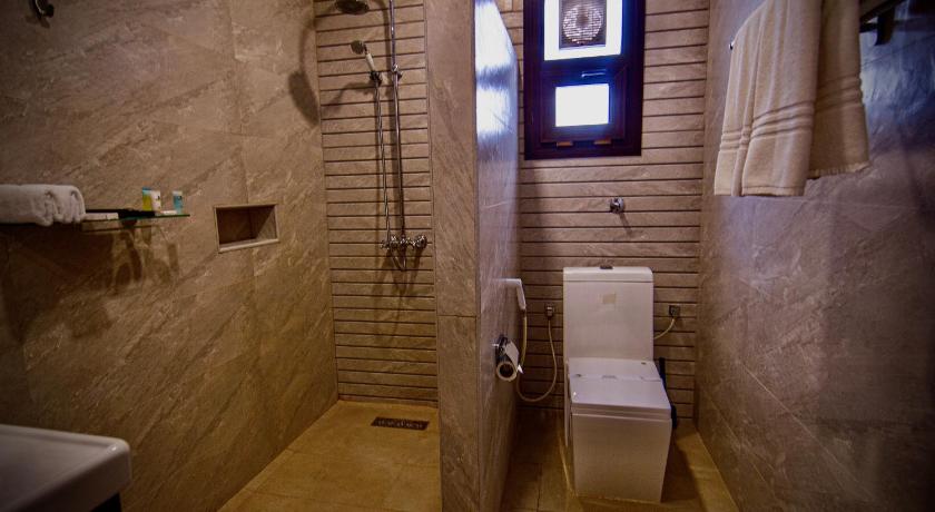 Coastline Resort photo