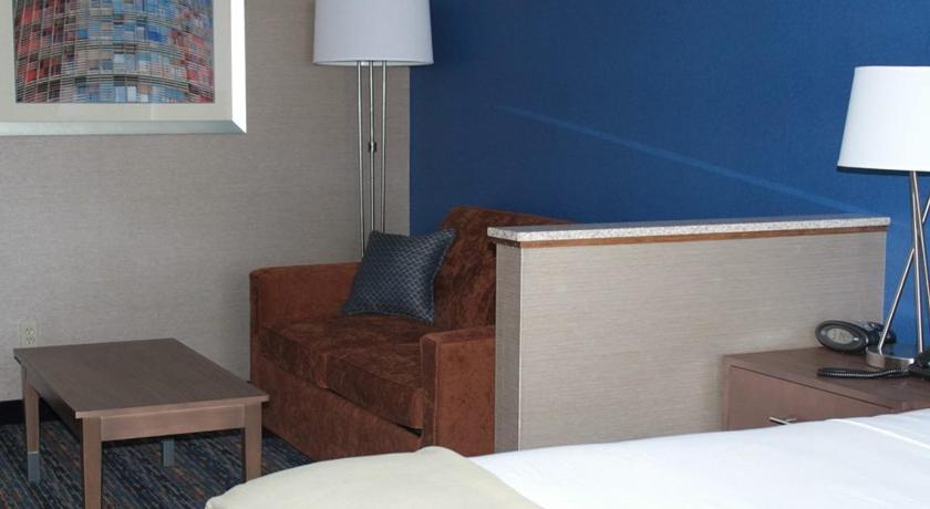 Holiday Inn Express Rocklin - Galleria Area