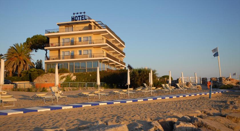 Grand Hotel L'Approdo photo
