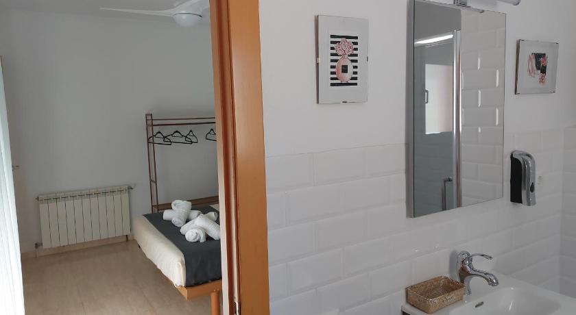 コルベラ・デ・ブレベ Ca la Raquel haus 4つ星 シングルルーム プール